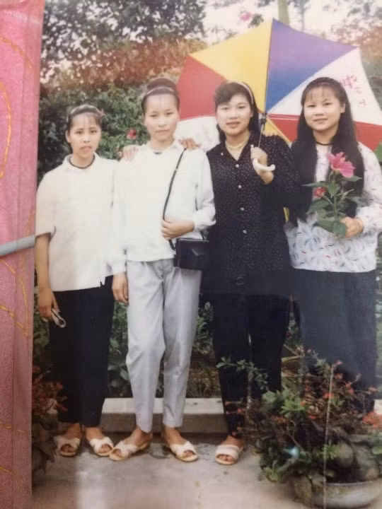 Tứ đại mỹ nhân của xóm với quả tóc mái giống trong phim Hoàng Châu công chúa.