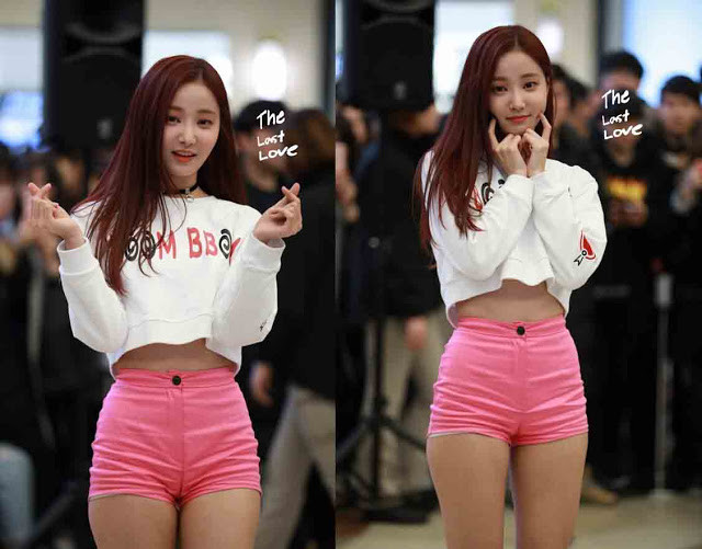 Mới đây trên MXH, các dân mạng đã tổng hợp thành 1 album ghi lại những khoảnh khắc lộ hàng của sao Hàn Quốc trên sân khấu hay trong những sự kiện mà họ diện quần ngắn.