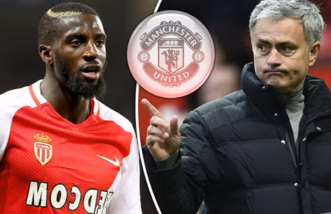M.U chốt giá mua Tiemoue Bakayoko: Theo thông tin chuyển nhượng bóng đá mới nhất đến từ tờ Express, HLV mourinho và BLĐ Man United đã đạt thỏa thuận chiêu mộ Tiemoue Bakayoko từ AS Monaco với giá 35 triệu bảng. Nếu như điều này là sự thật, đây sẽ là một cú áp phe ngoạn mục thứ 2 của M.U chỉ trong vòng ít ngày. Cách đây 2 ngày, Man United đã đạt được thỏa thuận với Everton về vụ chuyển nhượng tiền đạo Romelu Lukaku với giá 75 triệu bảng. Ảnh: Express