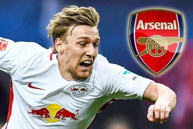Arsenal đang có nhiều cơ hội để có được chữ kí của ngôi sao chạy cánh người Thụy Điển, Emil Forsberg.