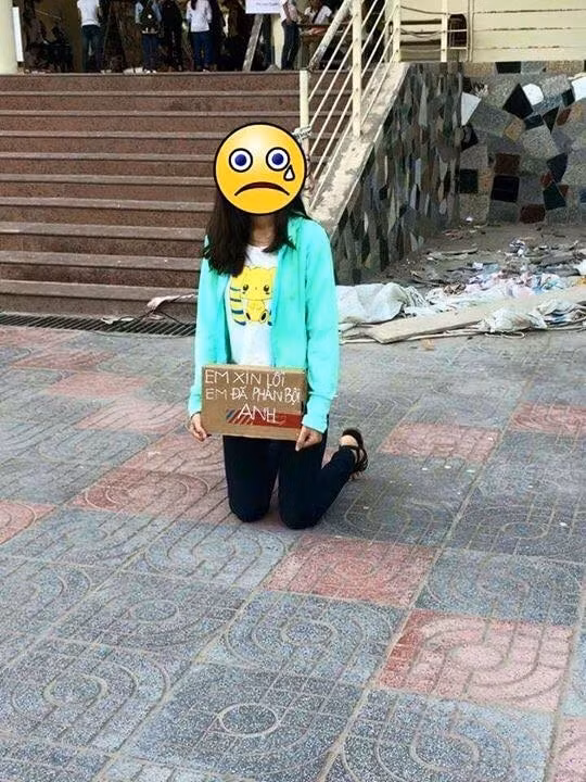 Co gai quy goi om tam bien “Xin loi, em da phan boi anh”-Hinh-2