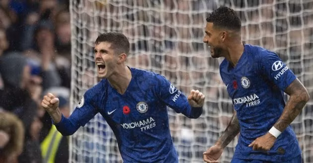 Theo nguồn tin từ Corriere dello Sport, HLV Maurizio Sarri - người từng dẫn dắt Chelsea ở mùa giải trước muốn đưa hậu vệ trái người Brazil, Emerson Palmieri về Torino ngay trong kỳ chuyển nhượng mùa Đông bất chấp việc anh vẫn còn hơn 2 năm rưỡi hợp đồng với Chelsea.