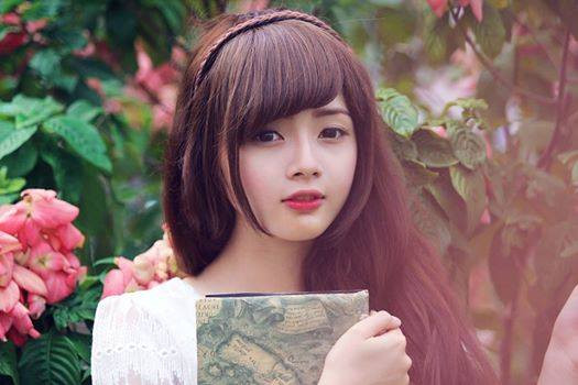 Chia sẻ về thu nhập mình kiếm được, Lan Hương cho hay: "Mình không tính được chính xác mỗi tháng kiếm được bao nhiêu, nhưng mình đã tích góp được một khoản và tự mua một ngôi nhà nho nhỏ".