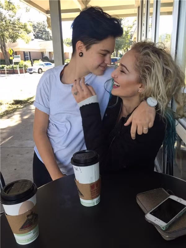 Tình yêu của cặp đôi đồng tính nữ này khiến nhiều người phải cảm phục bởi những hình ảnh hạnh phúc của họ.