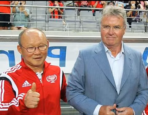 Đầu tiên xét về phần tài năng, trước khi đến với bóng đá Việt Nam, thành tích nổi bật nhất của HLV Park Hang-seo được NHM đất nước hình chữ S biết tới đó là trợ lý cho HLV Guus Hiddink đưa ĐTQG Hàn Quốc vào tới tứ kết World Cup 2002. Nhưng sau đó, HLV Park Hang-seo chỉ cằm quân ở những đội bóng không mấy danh tiếng tại K.League (giải bóng đá chuyên nghiệp Hàn Quốc).