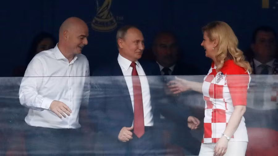 Dù là phía nữ nhưng Tổng thống Croatia Kolinda Grabar-Kitarovic tỏ ra vô cùng thích thú với bóng đá và bà đã có những lời cám ơn tới Tổng thống Nga cho kỳ World Cup thành công.