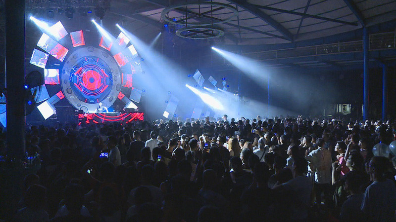 Nickname Hải Hoàng bày tỏ: "Mình đồng ý với việc tạm dừng những nhạc hội dạng EDM. Biết rằng nó văn minh nhưng những người tham gia chưa văn minh thì thực sự không nên tiếp tục để tránh những trường hợp đáng tiếc xảy ra tiếp theo. Chưa kể tới việc mất an ninh trị an khu vực và thuần phong mỹ tục của người Việt".