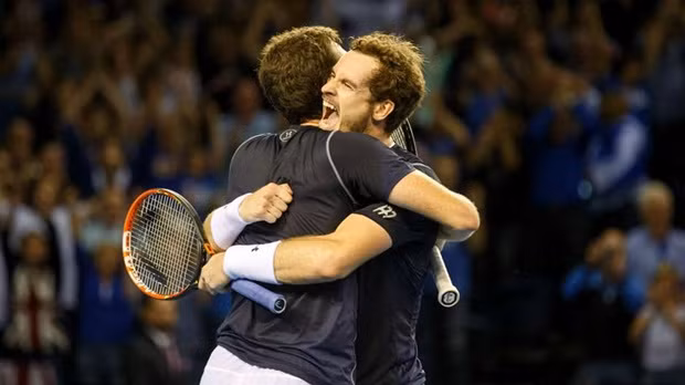 Anh em tay vợt Andy và Jamie Murray: 58 triệu bảng.