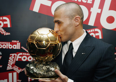 Cannavaro từng chơi cho những CLB lớn ở châu Âu như Inter Milan, Juventus và Real Madrid nhưng danh hiệu Champions League bằng cách nào đó vẫn cứ luôn lảng tránh anh.