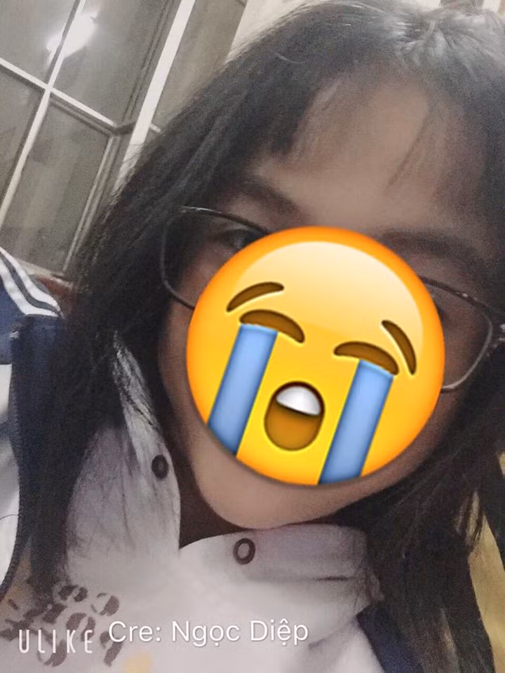 Tuy nhiên, chỉ một centimet chệch đi, chỉ một tích tắc lơ đễnh, bạn sẽ phải sống chung với bộ tóc mái chẳng giống ai.