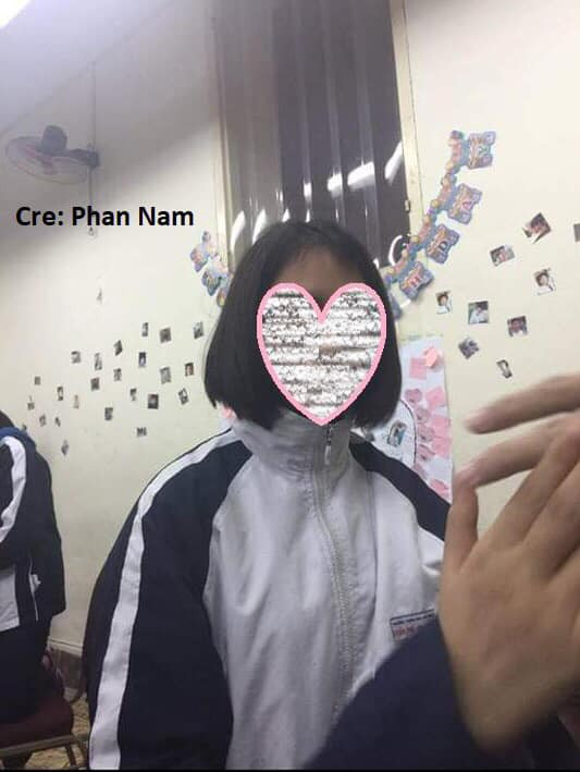 Chỉ cần lơ đễnh một chút, tóc mái của bạn sẽ trở thành trò cười cho chúng bạn và mang cái tên "chó gặm".