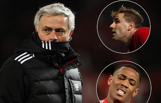 Ngoài bộ đôi tiền vệ trung tâm Fellaini và Carrick sắp hết hạn hợp đồng, 4 cái tên khác gồm Ander Herrera, Martial, Smalling và Juan Mata cũng nằm trong nhóm rời sân Old Trafford. Ảnh: Euro Sport