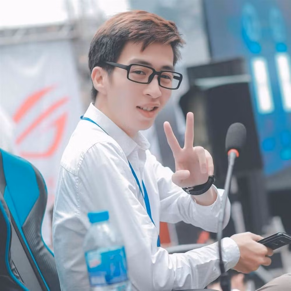 Được biết, ViruSs đã lột vào 3 top là Top Follower, Top donate stars và Top 1 Pubg đầu tiên trong sự kiện "Facebook Gaming Creator" diễn ra tại Thái Lan.