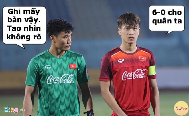 Do quá rảnh mà ngủ quên, Bùi Tiến Dũng phải hỏi lại đồng đội xem tỉ số của trận đấu là bao nhiêu.