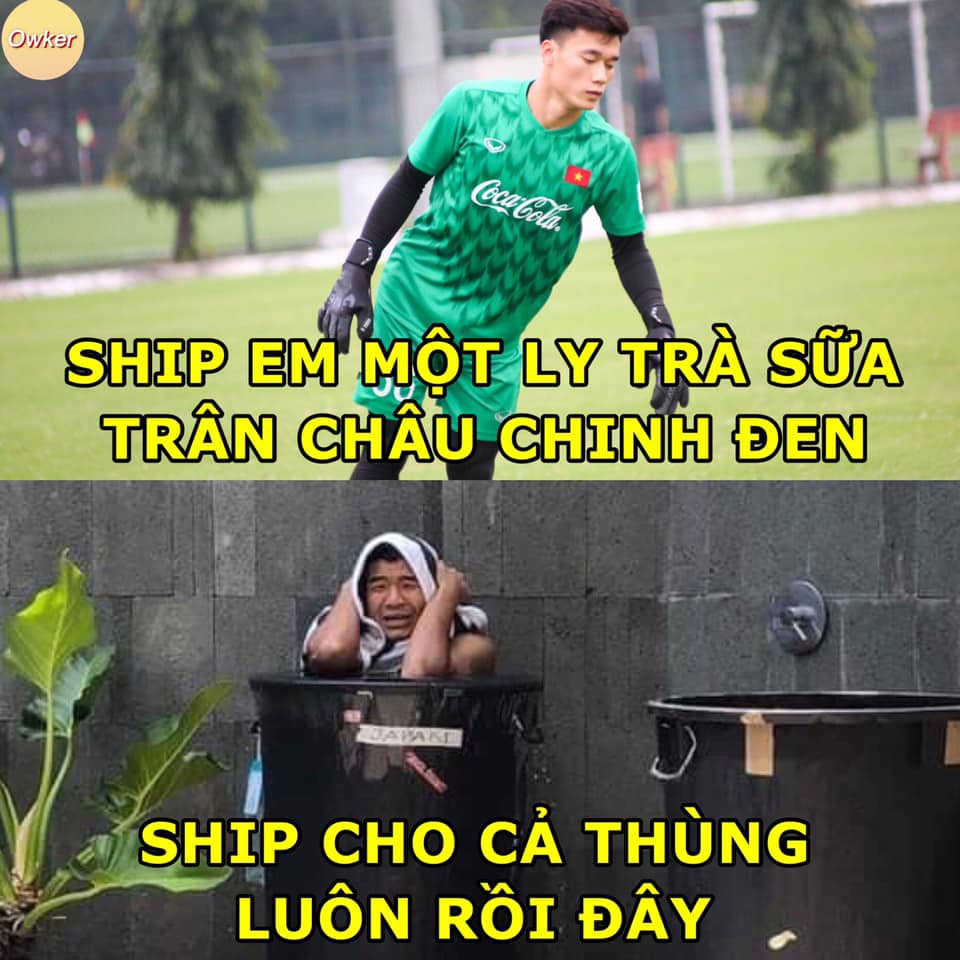 Trong khi Đức Chinh bận ghi bàn cho tuyển U23 Việt Nam thì phía sau, Bùi Tiến Dũng lại quá nhàn rỗi. Cả trận gần như thủ môn này không được lên hình bất cứ giây nào.