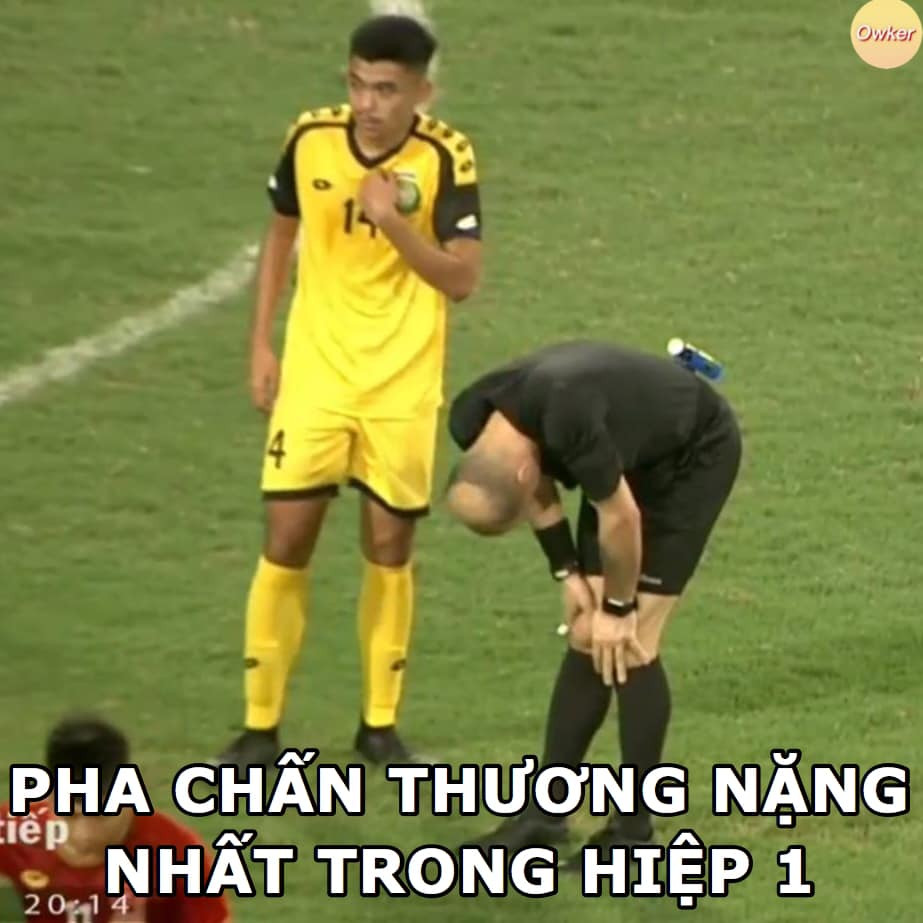 Chấn thương nặng nhất của trận đấu U23 Việt Nam và U23 Brunei không đến từ các cầu thủ mà lại là từ vị trọng tài người Jordan.