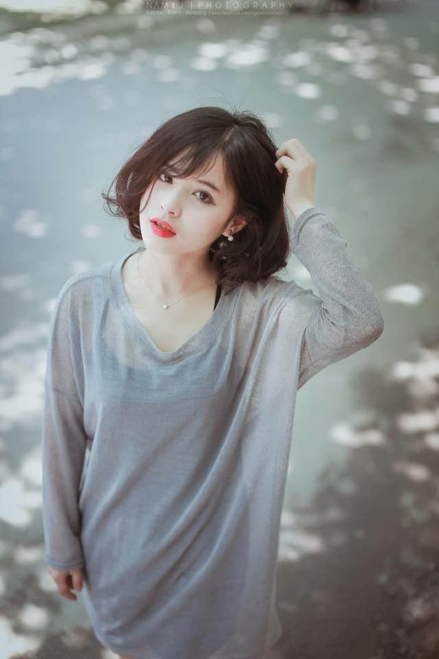 Sau khi Trọng Đại công khai mối quan hệ với bạn gái mới Huyền Trang, rất nhiều fan hâm mộ đã tỏ rõ sự tiếc nuối khi Hương Thảo không phải là chân ái của "visual" U23 Việt Nam.