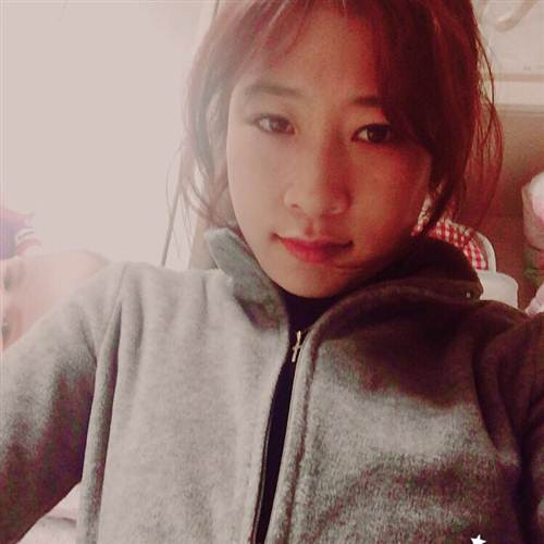 Ngoài việc điều khiển các trận đấu quốc tế, trọng tài Oh Hyeon Jeong còn tham gia điều hành các trận đấu tại giải VĐQG nữ Hàn Quốc.