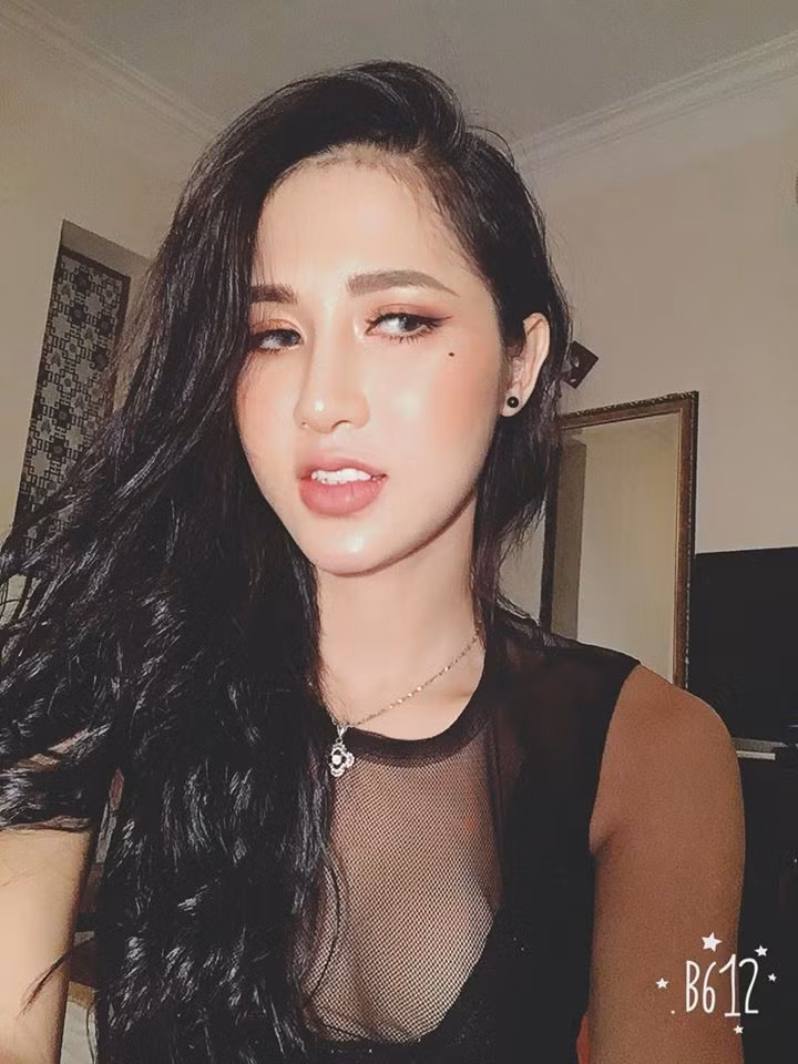 Hot girl Trâm Anh chuyển giới đã trở lại cuộc sống thường ngày và đổi tên thành Hà Thương.