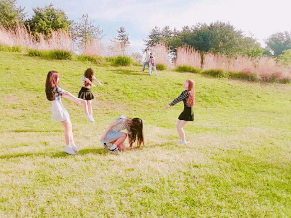 Cùng ngắm nhìn bộ ảnh du lịch "siêu lầy" của nhóm 4 gái đến từ Trung Quốc gây sốt MXH thời gian qua.