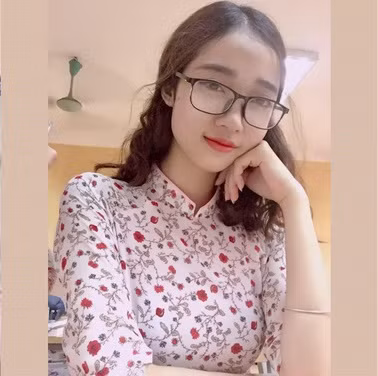 Chia sẻ cảm xúc về bất ngờ được biết tới Hà Duyên nói rằng: "Nhiều người còn xinh hơn mình nhiều lắm, nên khi được khen, mình thấy hơi ngại".