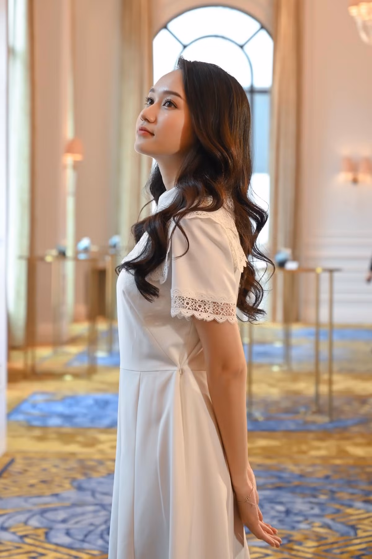 Trúc Anh luôn nhận được nhiều lời khen bởi nhan sắc xinh đẹp, đôi mắt long lanh to tròn mà nhiều người nhận xét là sinh ra để vào vai Hà Lan của Mắt Biếc.