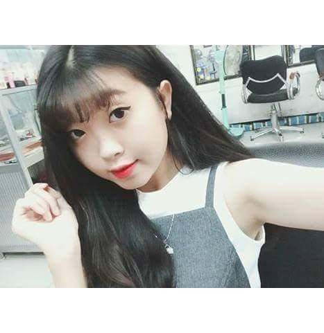 Chia sẻ về dự định tương lai, cô bạn 10X Đà Lạt cho biết ước mơ sau này sẽ trở thành một designer vì cô có hứng thú với những thứ liên quan đến bố cục, hình ảnh và màu sắc.