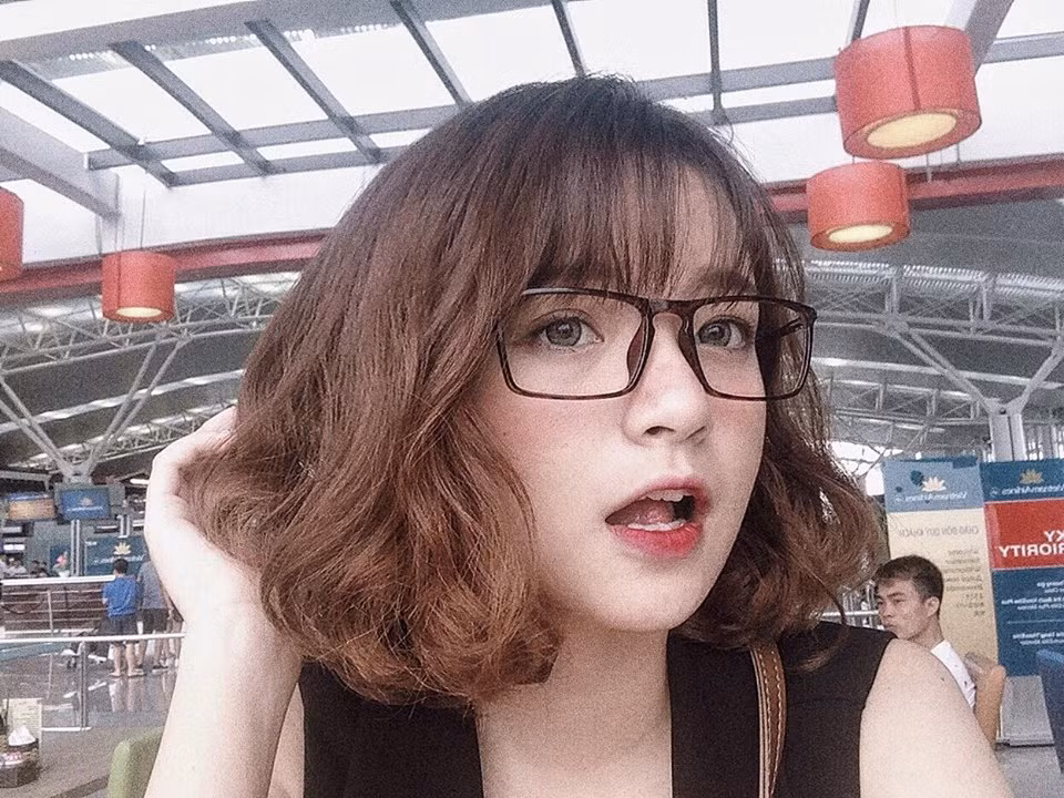 “Hot girl EDM” đến từ Thái Nguyên - Dương Mỹ Linh, nhân vật được dân mạng truy lùng gắt gao bởi sự xinh đẹp và lai tây của mình. Ảnh trong bài: Facebook nhân vật.