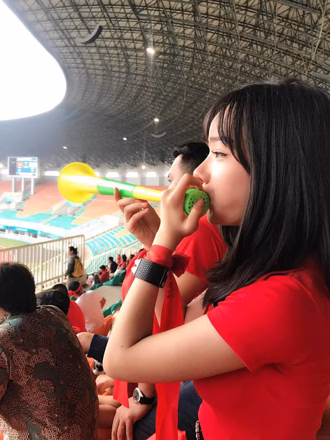 Bên cạnh đó, Thủy Tiên cũng góp mặt trong nhiều bộ phim như "Người phán xử ngoại truyện", "Nếu một ngày anh chán em".....