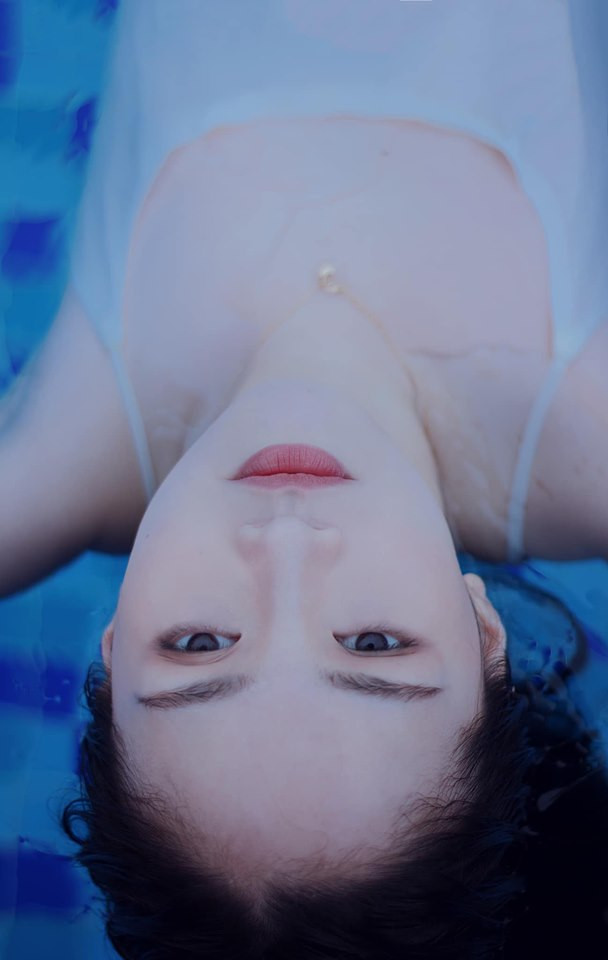 Bên cạnh đó, nhiều người cũng ngưỡng mộ nghị lực của bà mẹ hot girl.