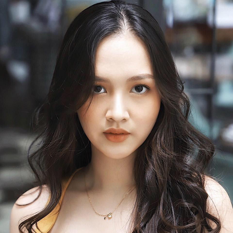 4 năm ở trường ĐH Luật, Hà Anh trải qua đủ cung bậc cảm xúc, trong đó có cả niềm vui, nỗi buồn của tuổi trẻ.