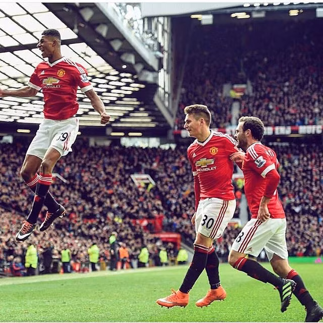Trong thời gian tại đội trẻ của Man United, Marcus Rashford đã thi đấu khá hay khi đóng góp 3 bàn thắng sau 5 trận. Trong đó, cầu thủ trẻ sinh năm 1997 này đã lập cú đúp vào lưới PSV và ghi 1 bàn trong trận đấu với Wolfsburg.