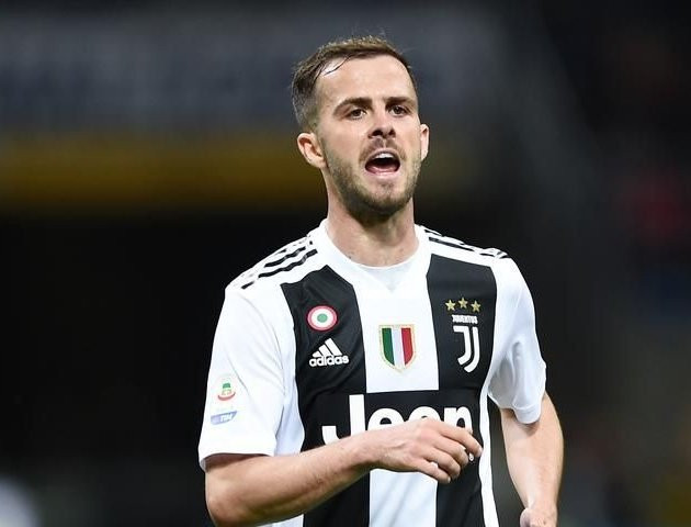 Miralem Pjanic úp mở về tương lai có thể chia tay "Lão bà" để gia nhập đội bóng số một nước Pháp trong đó có PSG.