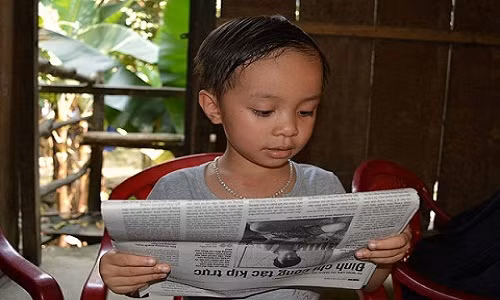 Ta hoa con gai 3 tuoi doc vanh vach cau hoi “Ai la trieu phu”