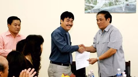 VFF chao dao voi don to cao quan chuc nhan hoi lo