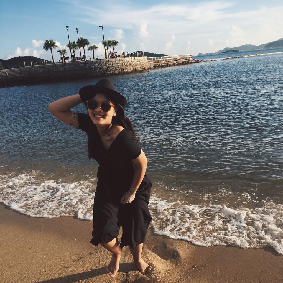 Nhiều NHM nhận xét, nhìn Hồng Khanh và mẹ Chiều Xuân trông như hai chị em.