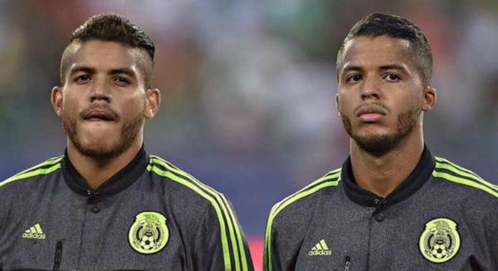 Cả Giovanni và Jonathan đều là những sản phẩm của lò đào tạo La Masia trứ danh, nhưng đều không trụ lại được ở Barcelona. Giovanni (29 tuổi) hiện đang chơi bóng tại Los Angeles Galaxy. Còn Jonathan là cầu thủ cùng lứa với Thiago Alcantara của đội tuyển Tây Ban Nha. Giống anh trai, tiền vệ này cũng chọn LA Galaxy làm điểm đến dù đang có 1 sự nghiệp khá ổn tại Villarreal.