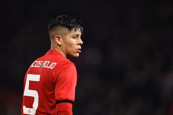 Marcos Rojo đã trở lại sau thời gian dài vắng bóng vì chấn thương. Tuyển thủ Argentina xứng đáng nhận được sự khen ngợi của huấn luyện viên Mourinho vì màn trình diễn ấn tượng ở những vòng đấu vừa qua.
