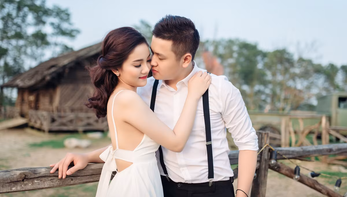 Dù trong cuộc sống tình yêu có nhiều lần cãi nhau vì bất đồng quan điểm nhưng Minh Hải luôn chủ động xin lỗi nên Mai Ka thường tha thứ và để nuôi dưỡng để tới ngày "hái quả ngọt".