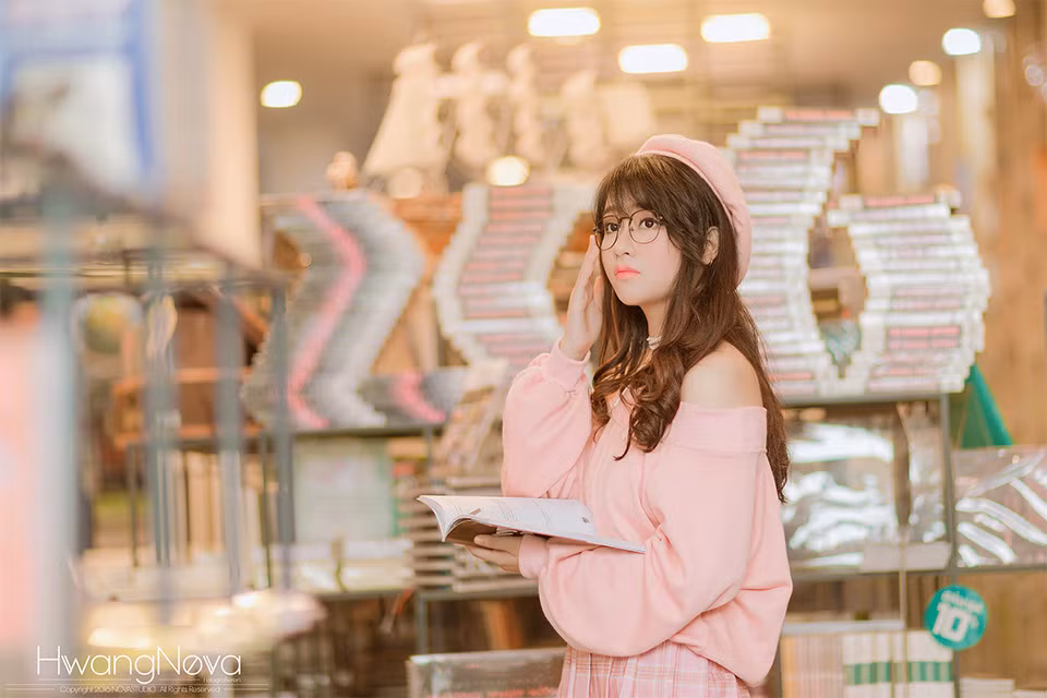 Theo nhiều người nhận xét, biểu cảm bằng ánh mắt cũng chính là lợi thế giúp hot girl 9X Bảo My diễn xuất cực ngọt trước ống kính và trong mắt cư dân mạng.