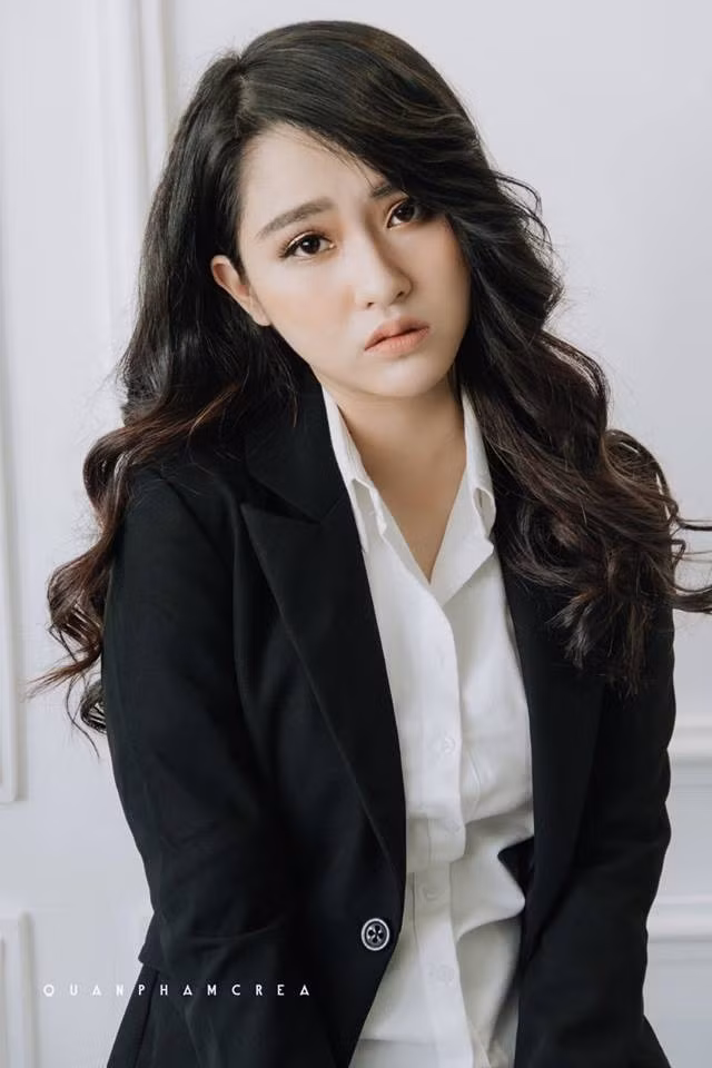 Thời gian gần đây, Bảo My bắt đầu lấn sân mạnh mẽ sang lĩnh vực người mẫu ảnh nhờ ngoại hình chuẩn của mình và gương mặt xinh đẹp. Chính việc thay đổi đường hướng này đã giúp cho cô nàng hot girl sinh năm 1995 này có hơn 375 ngàn người theo dõi trên trang cá nhân.