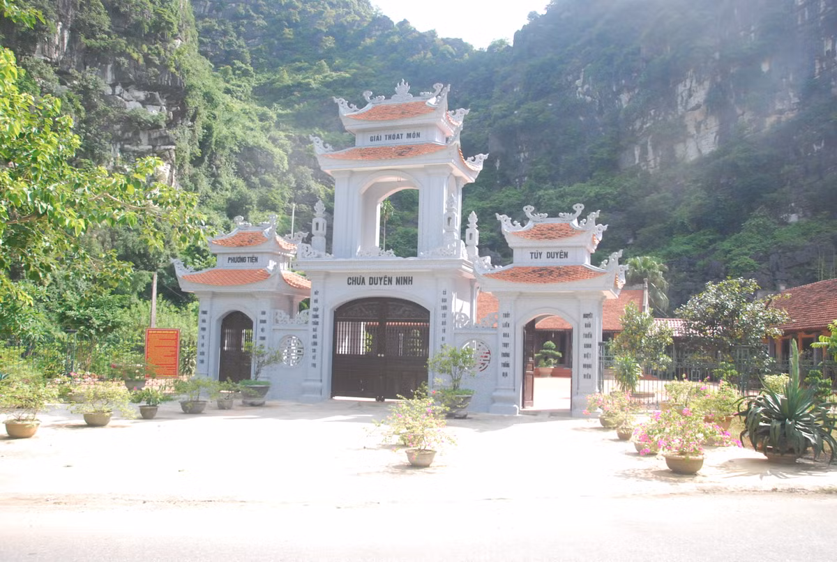 Dan FA di tim nhung ngoi chua “cau duyen” dip dau nam