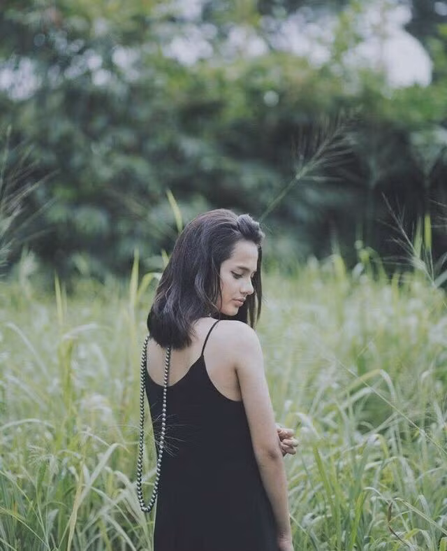 Dù chưa có định hướng nào cụ thể trong tương lai nhưng sau khi rời xa thể thao, Emma Lê năng khiếu với ngôn ngữ, làm mẫu ảnh. Nhiều người kì vọng rằng, cô bạn này sẽ là bản sao của đàn chị cũng có dòng máu Việt - Tây Ban Nha là An "Tây" (Andrea Aybar).