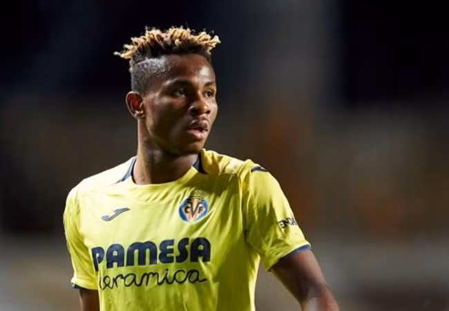 Chuyển nhượng bóng đá từ Goal, Liverpool sẽ để Xherdan Shaqiri ra đi để chiêu mộ sao trẻ đang lên của Villarreal, Samuel Chukwueze. Cầu thủ chạy cánh sinh năm 1999 là một "hiện tượng" tại La Liga khi ghi 5 bàn thắng, có được 2 pha kiến tạo sau 26 trận ra sân.