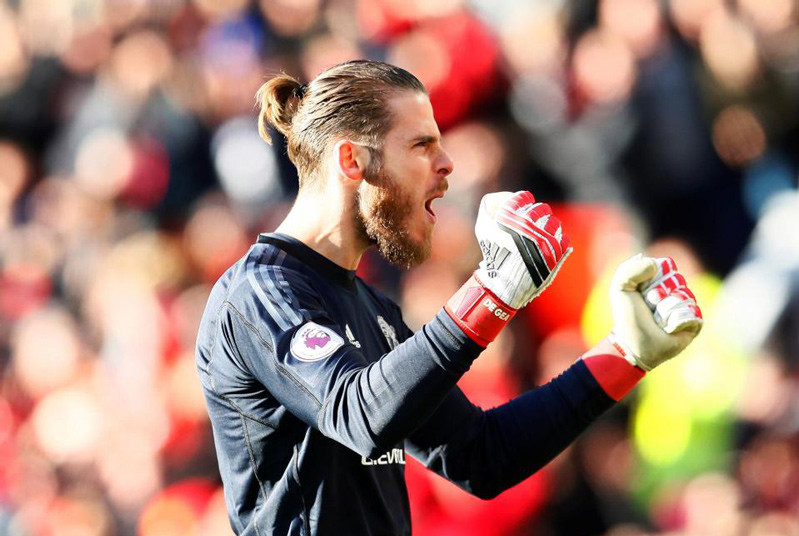 Chuyển nhượng bóng đá mới nhất từ Yahoo, De Gea đã nhắc khéo BLĐ M.U về việc gia hạn hợp đồng và tăng lương khi giao kèo của cả hai chỉ còn 16 tháng. Ảnh: Yahoo.