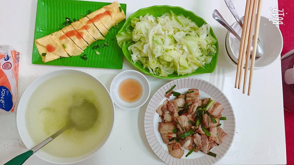 Còn giải thích về việc nhắc đến cung Xử Nữ, chàng trai quê Vĩnh Phúc giải thích: "Nhiều bình luận nói em cung Xử Nữ nên tỉ mỉ thế thì đúng là cung Xử Nữ thật. Em kỹ tính nhưng không khó tính. Tuy nhiên chỗ ở hay công việc em lại thường muốn kiểm tra kỹ lưỡng. Công việc của em chủ yếu ở nhà nên luôn muốn nhà cửa sạch sẽ. Nếu có đi đâu khi về nhà mà thấy phòng lộn xộn em sẽ thấy mệt mỏi hơn. Bởi vậy cứ làm sạch sẽ, gọn gàng coi như một cách thư giãn đầu óc".