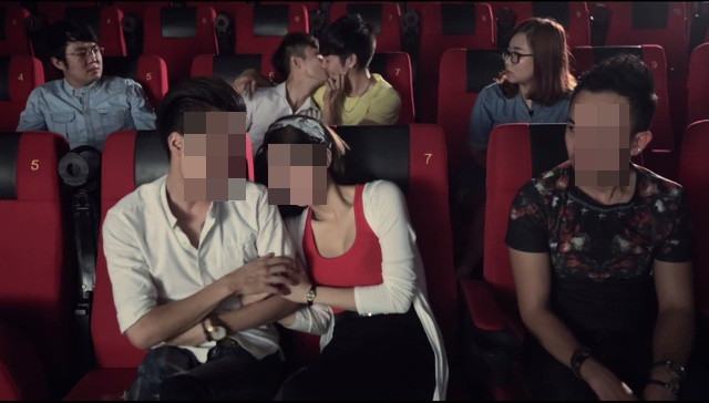 Còn phía khách hàng, nhiều cư dân mạng cũng khẳng định họ chưa bao giờ được thông báo là rạp chiếu phim có camera hồng ngoại và bày tỏ bất an về quyền riêng tư của bản thân.