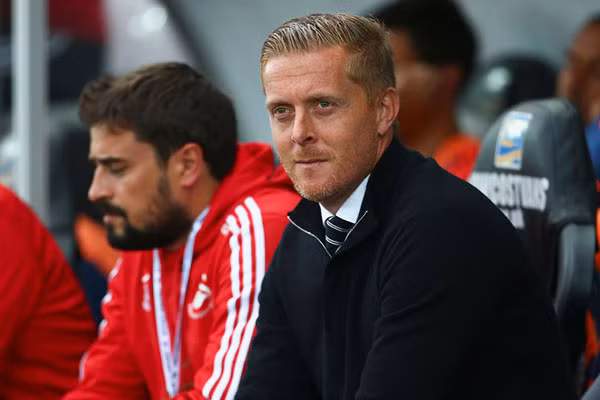 Trong những đội bóng đang thi đấu tại Premier League thì Swansea, Bournemouth là hai CLB không đóng góp cầu thủ nào do mình tự đào tạo cho giải đấu số 1 nước Anh này.