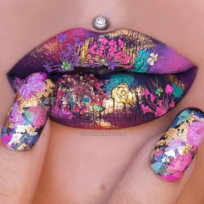 Điều đáng nói ở đây đó là đôi môi là một vị trí khá khó để thể hiện bởi cấu tạo đường cong, thế nhưng qua bàn tay của Jazmina Daniel chúng lại trở thành một bức tranh nghệ thuật khiến nhiều người phải ngắm nhìn.