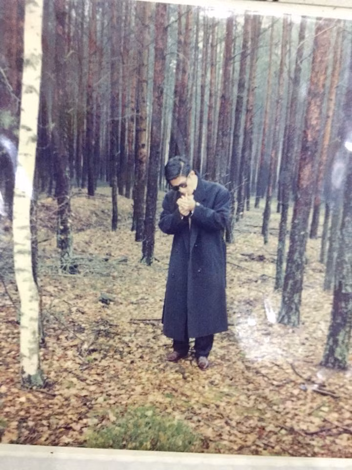 Trào lưu khoe ảnh bố, mẹ dường như chưa bao giờ hết hot, từ những bức ảnh cưới, ảnh thời trang của những "năm một-ngàn-chín-trăm hồi đó" hay mới nhất là ảnh những ông bố tập gym chẳng kém cạnh con cái bây giờ được dân mạng đăng tải rộng rãi trên MXH.